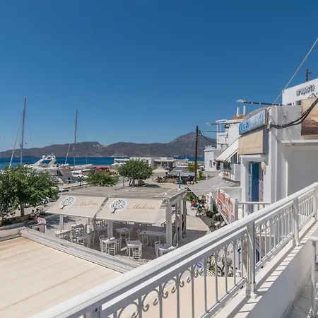 Anchorage * Adamantas (Milos)