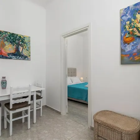 Apartment Anchorage Adamantas (Milos)